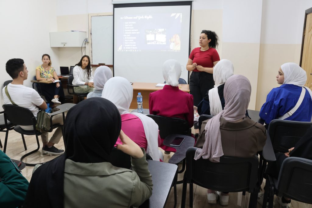 Teaching English in Syria Volunteer Program